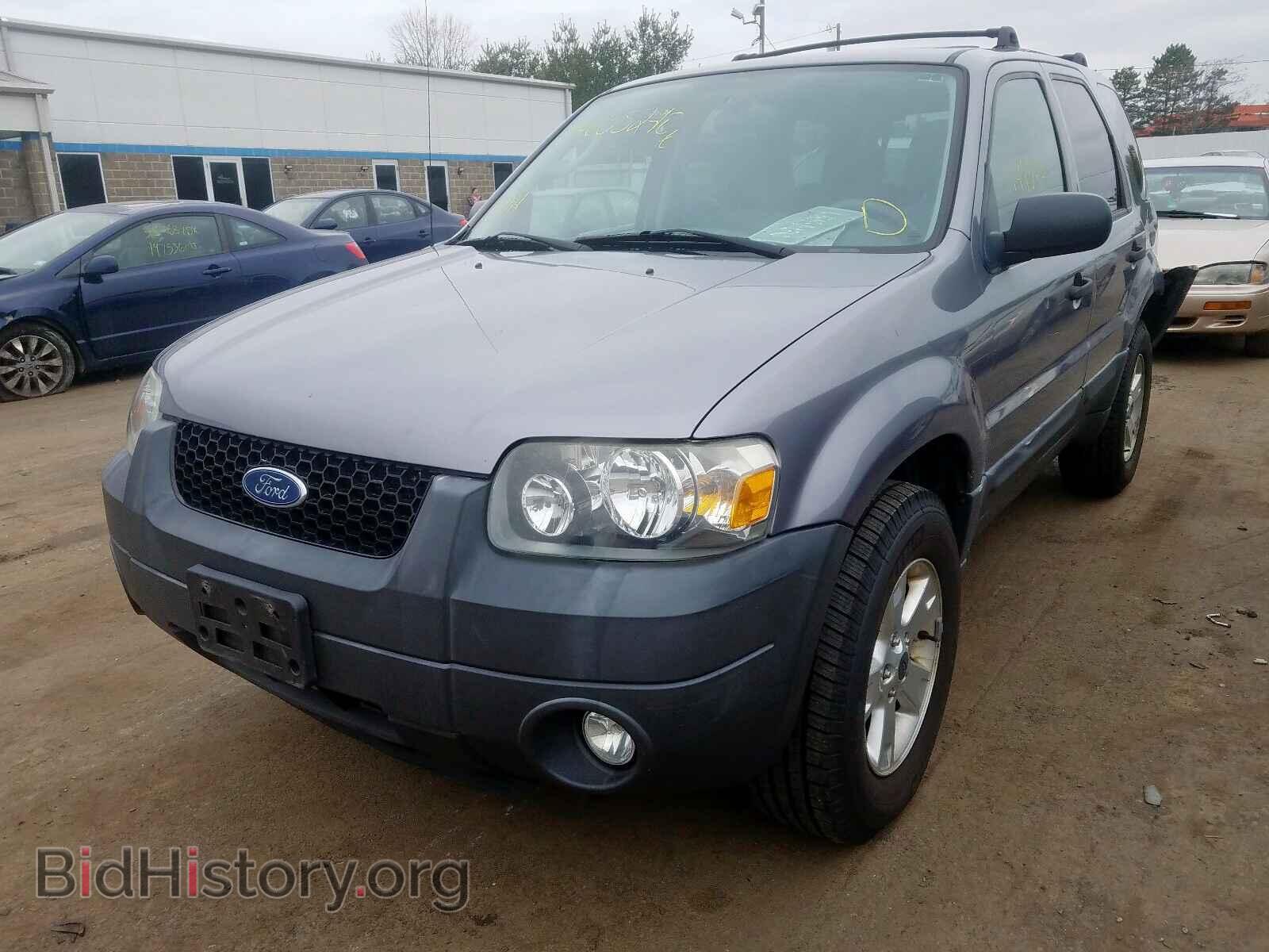 2007 FORD ESCAPE - VIN: 1FMCU93117KB35721 - Фото 2