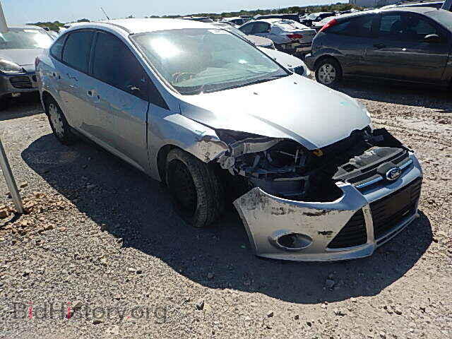Photo 1FAHP3F27CL409419 - FORD FOCUS 2012