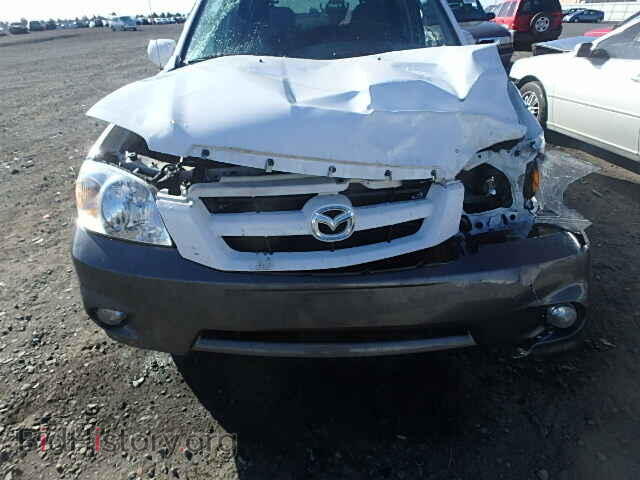 2005 MAZDA TRIBUTE - VIN: 4F2YZ941X5KM04659 - Фото 9