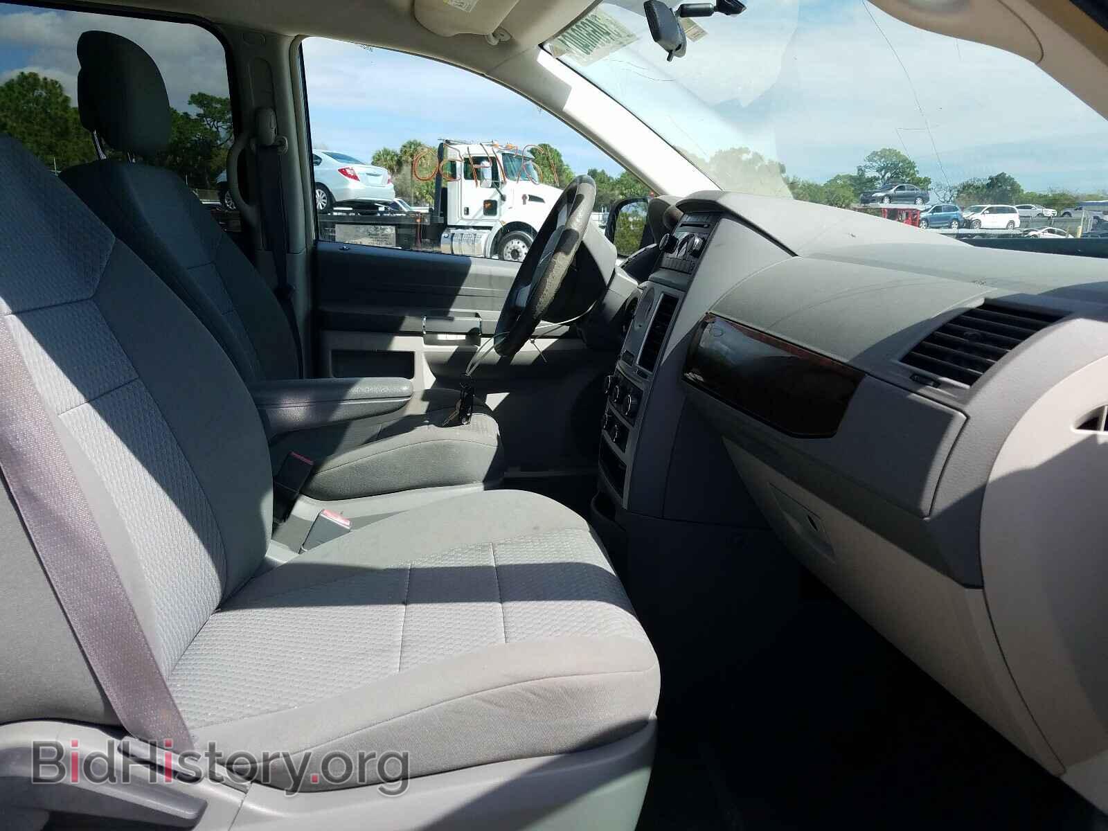 2010 CHRYSLER MINIVAN - VIN: 2A4RR4DE9AR286295 - Photo 5