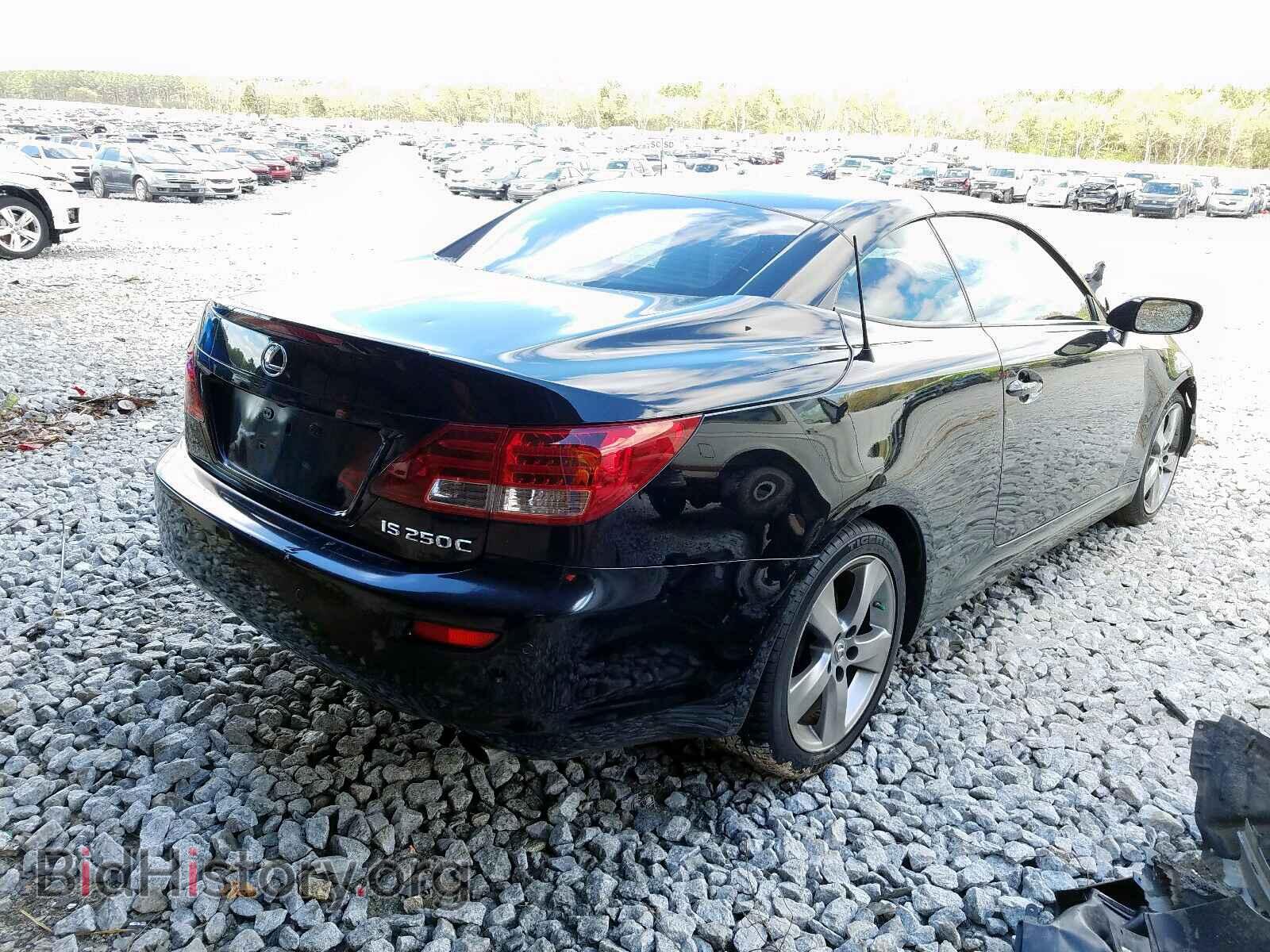 2011 LEXUS IS - VIN: JTHFF2C29B2514825 - Фото 4