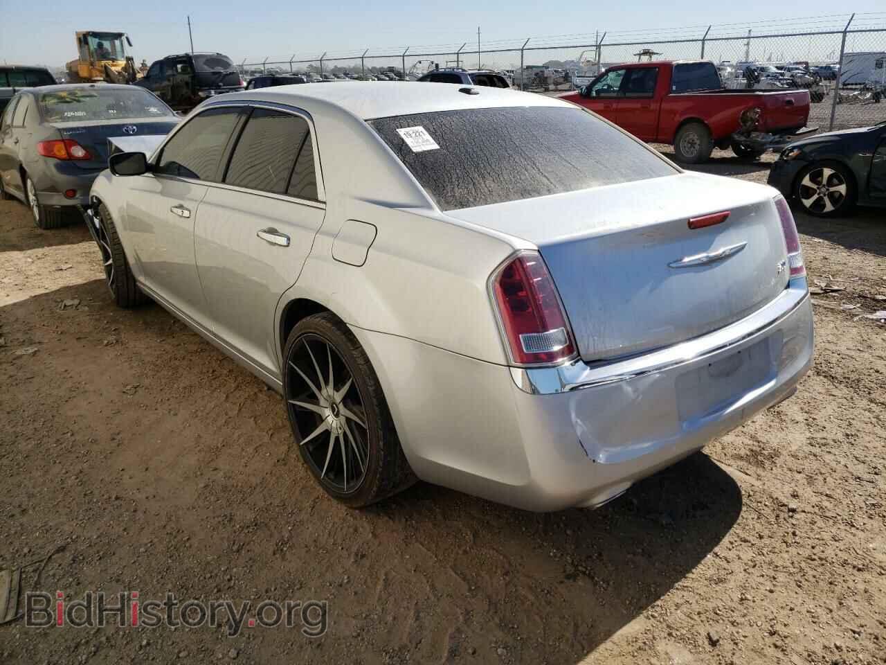 2012 CHRYSLER 300 - VIN: 2C3CCACG3CH192036 - Фото 3