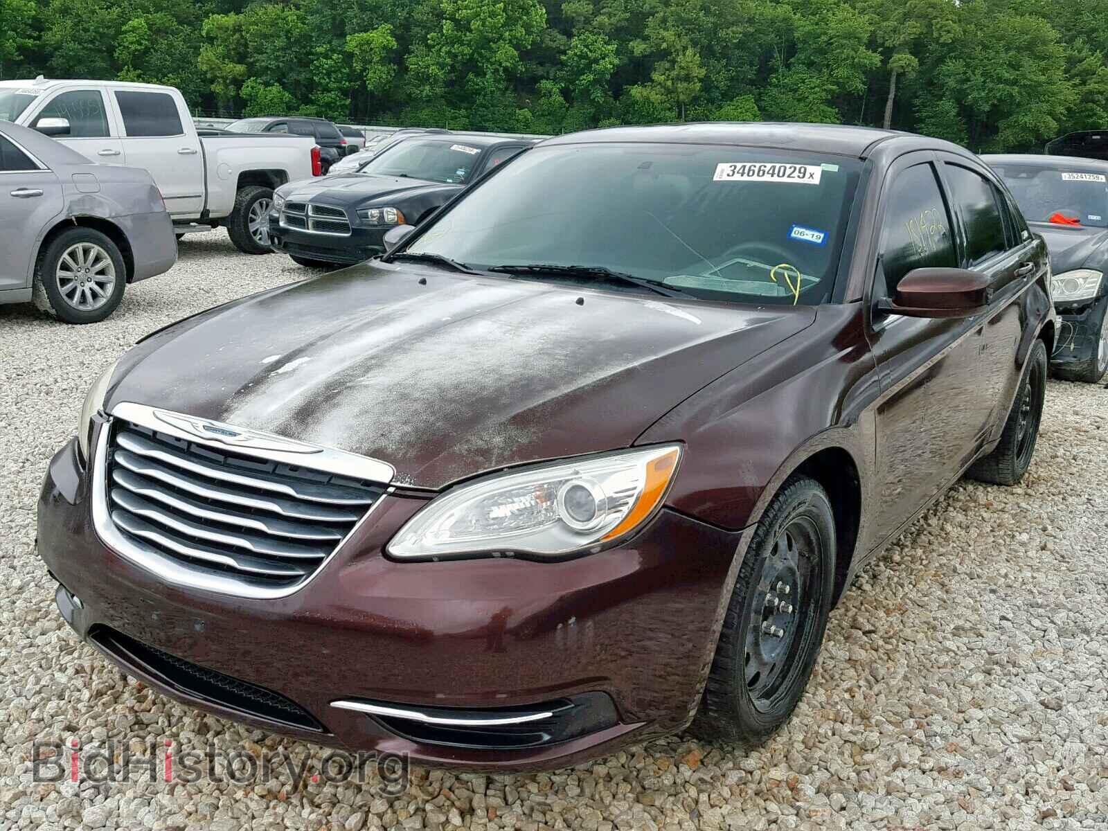 2013 CHRYSLER 200 - VIN: 1C3CCBAB4DN641018 - Фото 2