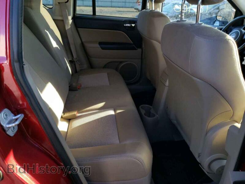 2012 Jeep COMPASS (VIN 1C4NJDEB8CD572550) — photo 6 of 10