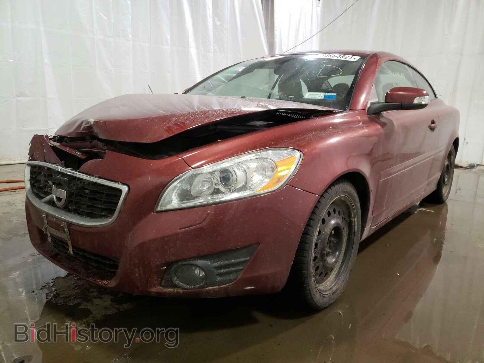 2012 VOLVO C70 - VIN: YV1672MC8CJ127612 - Фото 2