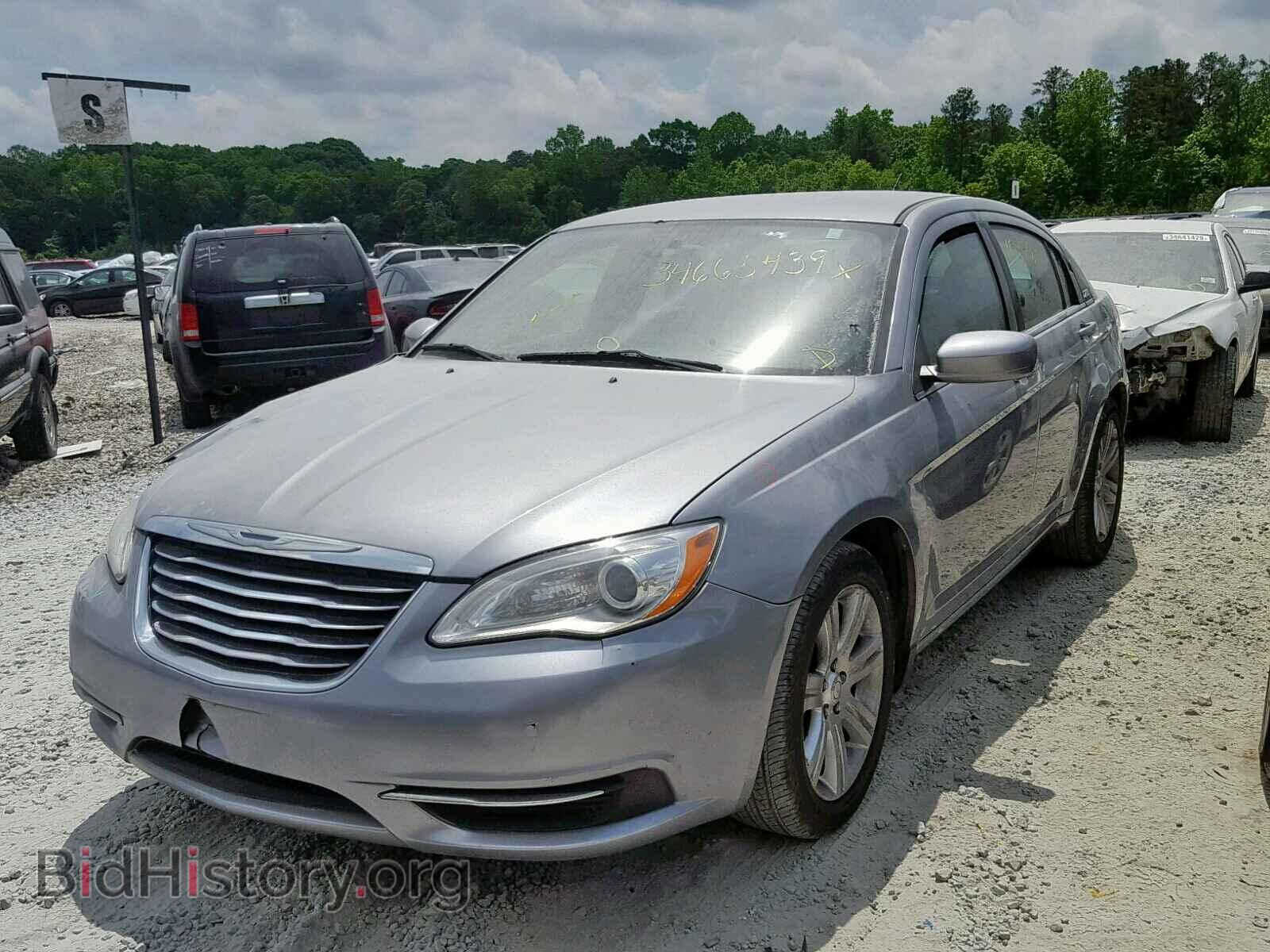 2013 CHRYSLER 200 - VIN: 1C3CCBAB0DN698560 - Photo 2