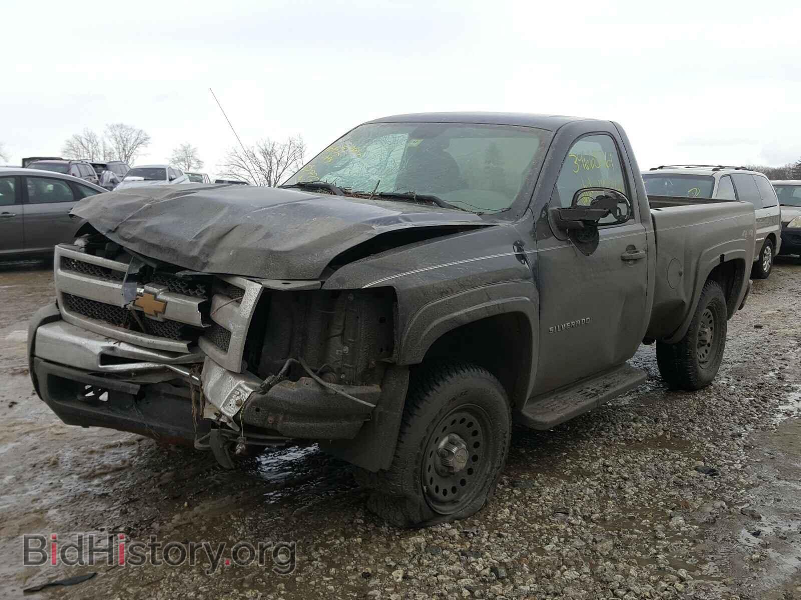 2011 CHEVROLET SILVERADO - VIN: 1GCNKPE04BZ242550 - Фото 2