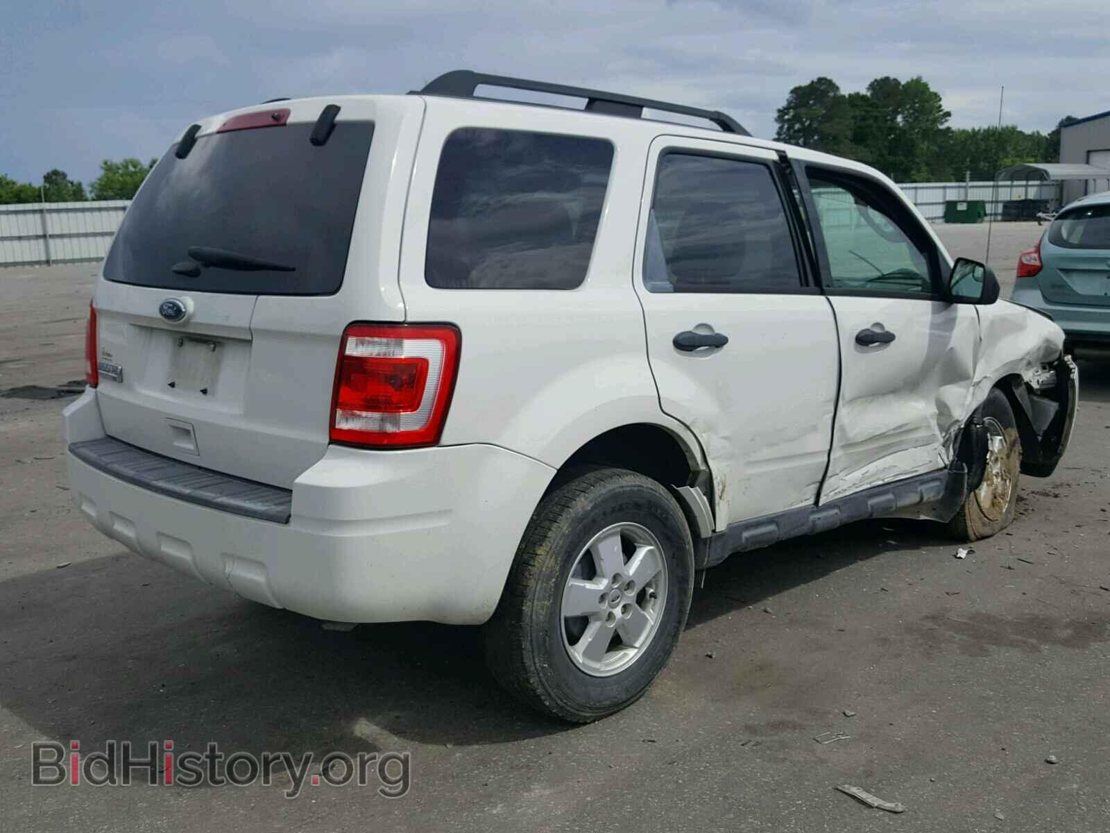 2011 FORD ESCAPE - VIN: 1FMCU0D75BKA86109 - Фото 4