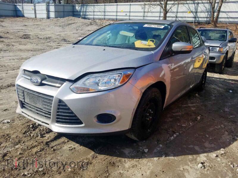 2013 Ford FOCUS (VIN 1FADP3F23DL258062) — фото 2 из 10