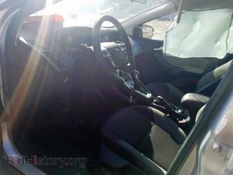 2013 Ford FOCUS (VIN 1FADP3F23DL258062) — фото 5 из 10