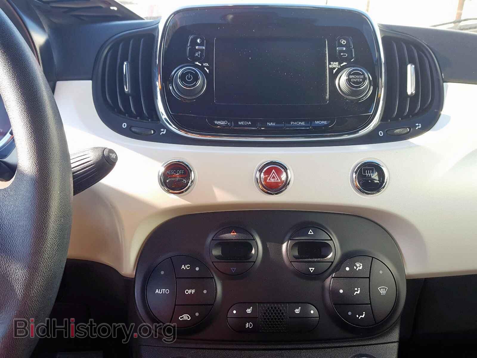 2017 FIAT 500 - VIN: 3C3CFFGE3HT609151 - Photo 9