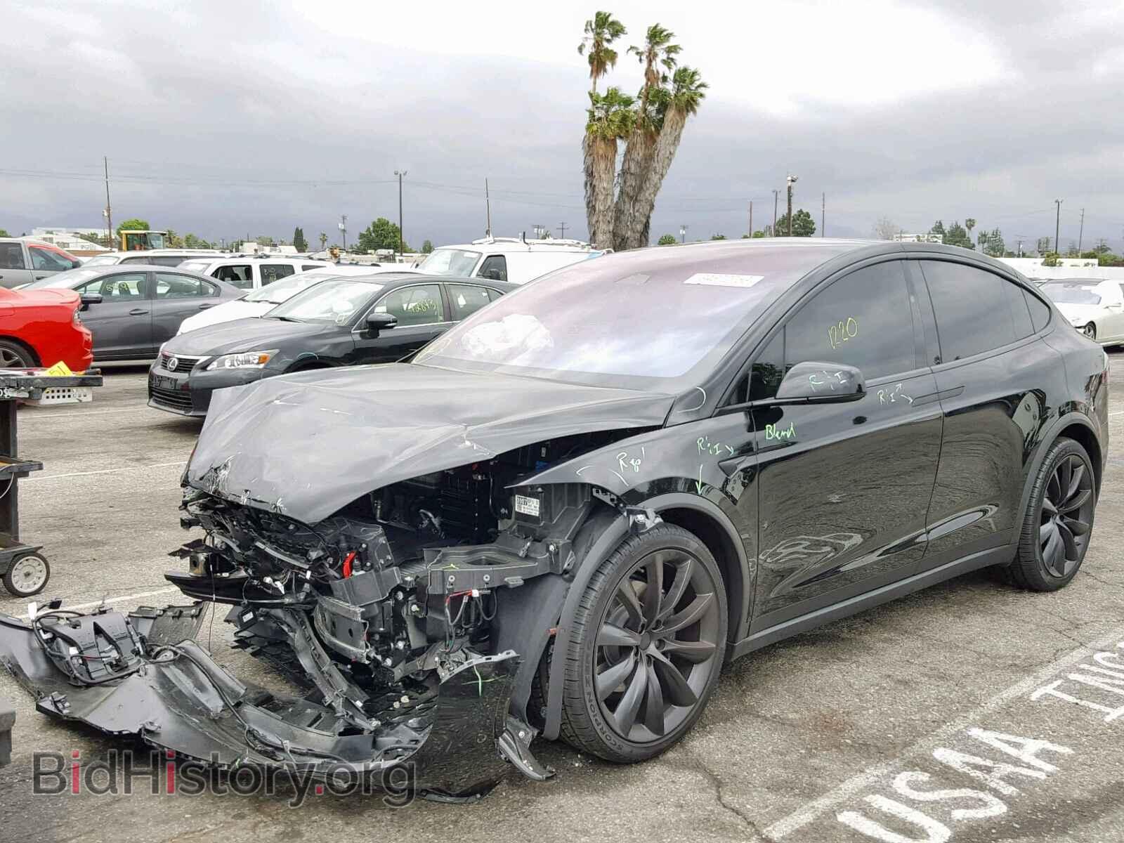2018 TESLA MODEL X - VIN: 5YJXCBE21JF142808 - Фото 2