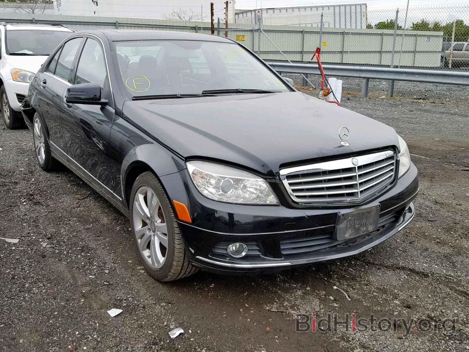 Photo WDDGF8BB4BR133892 - MERCEDES-BENZ C CLASS 2011