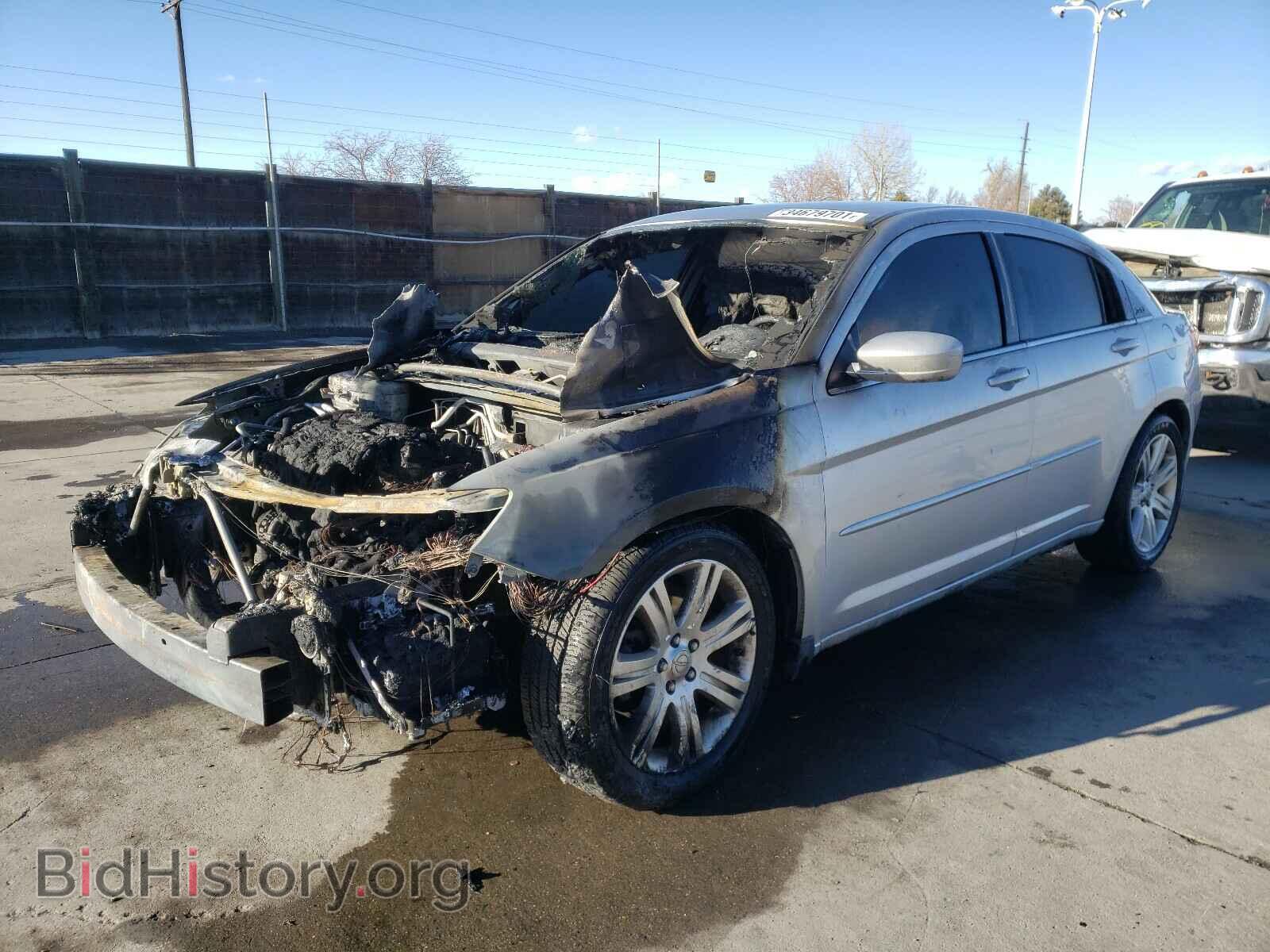 2012 CHRYSLER 200 - VIN: 1C3CCBAB6CN316921 - Фото 2