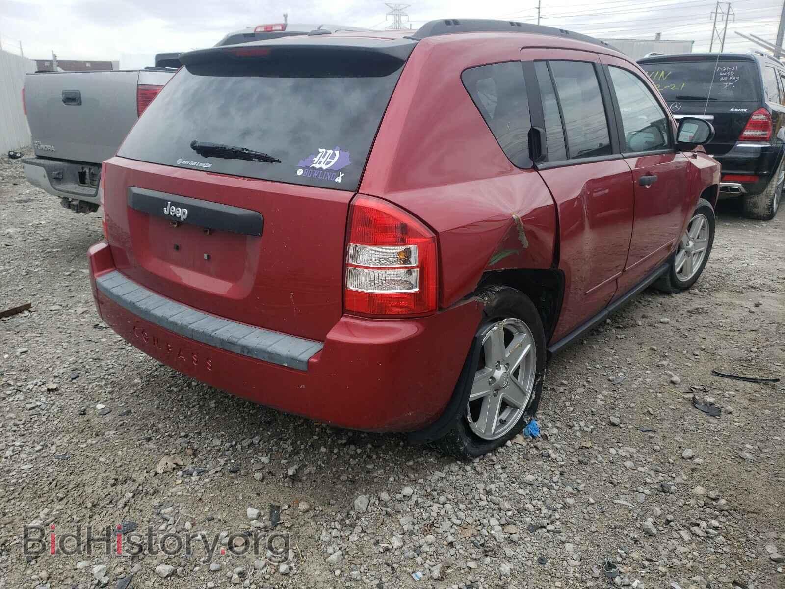 2009 JEEP COMPASS - VIN: 1J8FT47B39D102620 - Фото 4