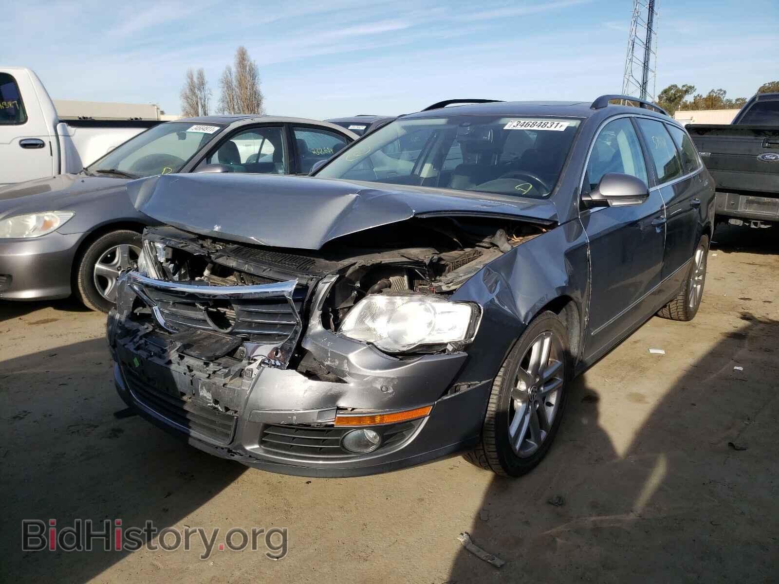 2008 VOLKSWAGEN PASSAT - VIN: WVWTK93C28E096830 - Фото 2