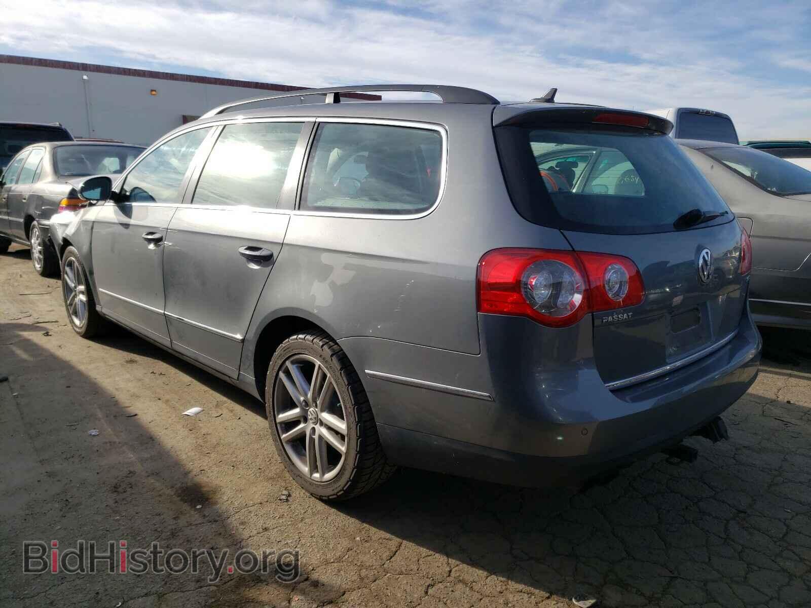 2008 VOLKSWAGEN PASSAT - VIN: WVWTK93C28E096830 - Фото 3