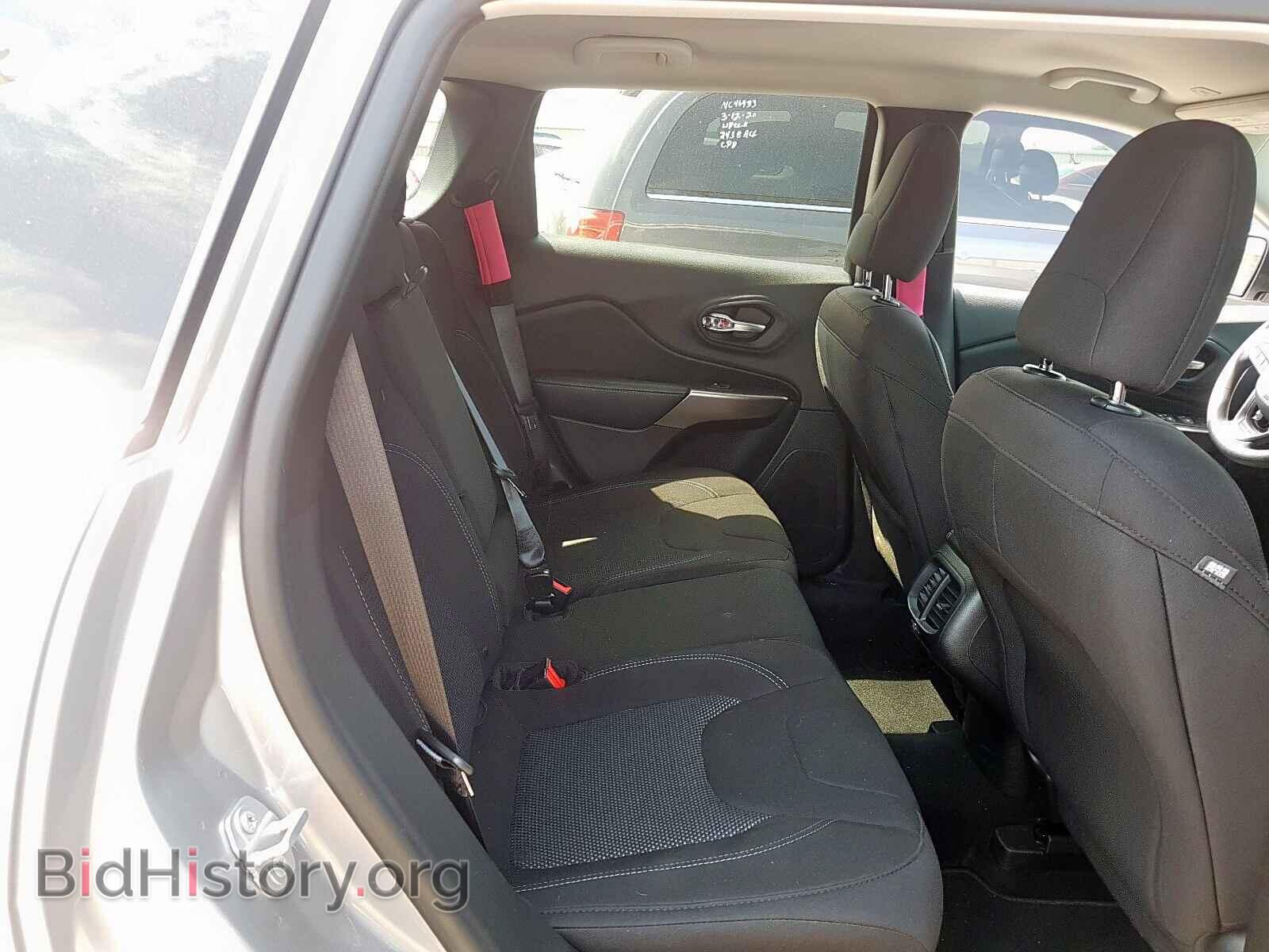 2019 JEEP CHEROKEE - VIN: 1C4PJLCB9KD434424 - Photo 6