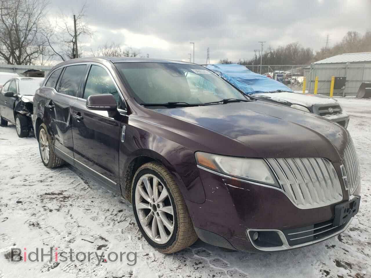 Photo 2LMHJ5AR1BBJ54163 - LINCOLN MKT 2011