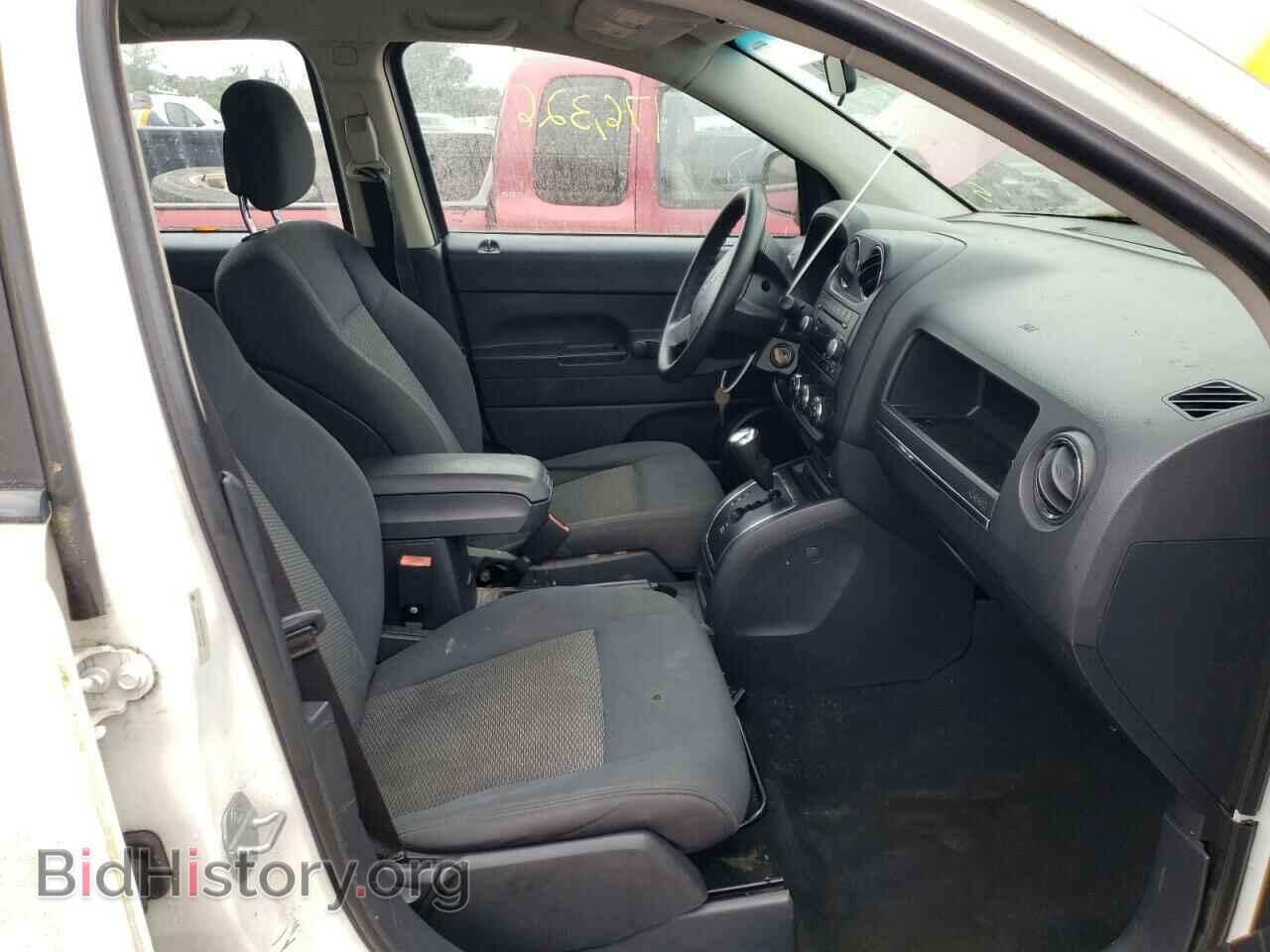 2010 JEEP COMPASS - VIN: 1J4NT4FB8AD553979 - Фото 5