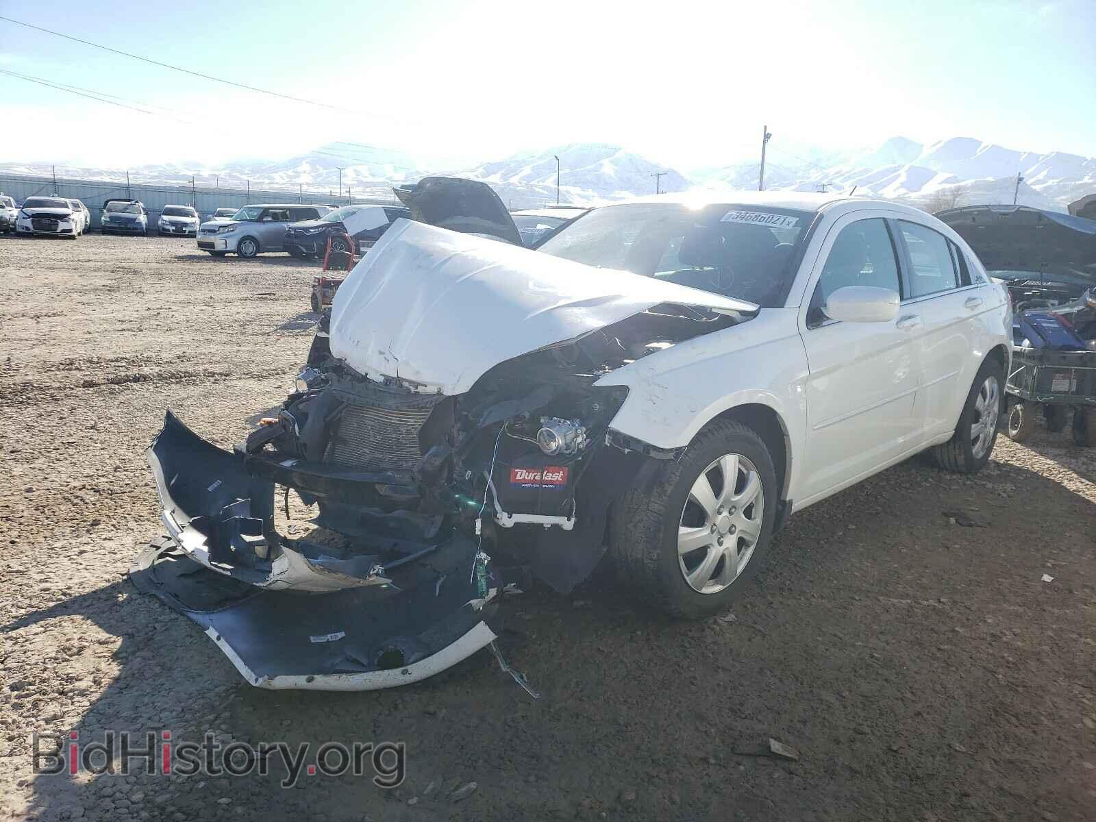 2012 CHRYSLER 200 - VIN: 1C3CCBAB1CN208271 - Фото 2