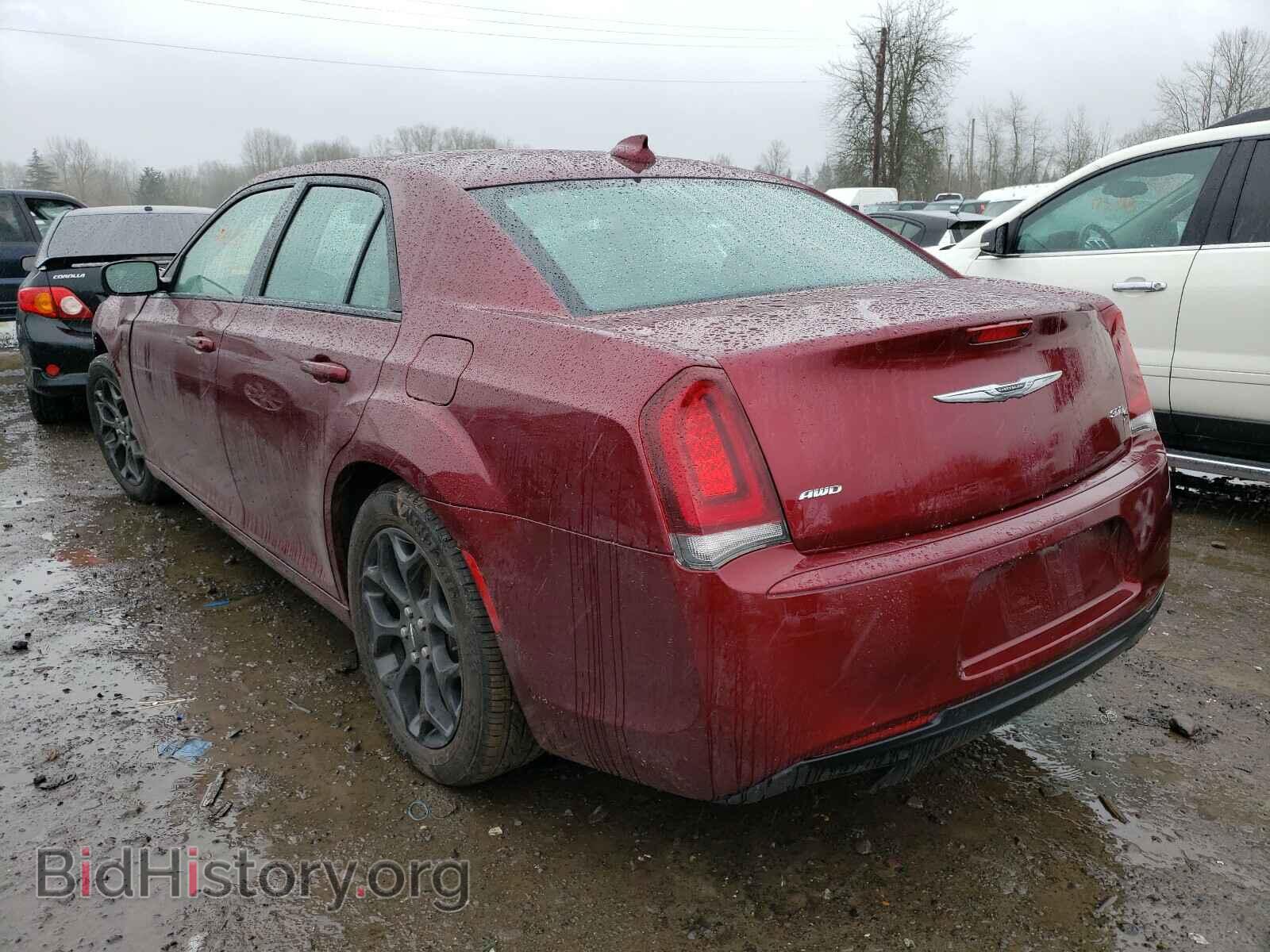 2019 CHRYSLER 300 - VIN: 2C3CCAGG1KH569729 - Фото 3