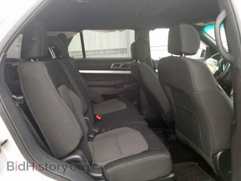 2016 Ford EXPLORER (VIN 1FM5K8D85GGA77491) — photo 6 of 10