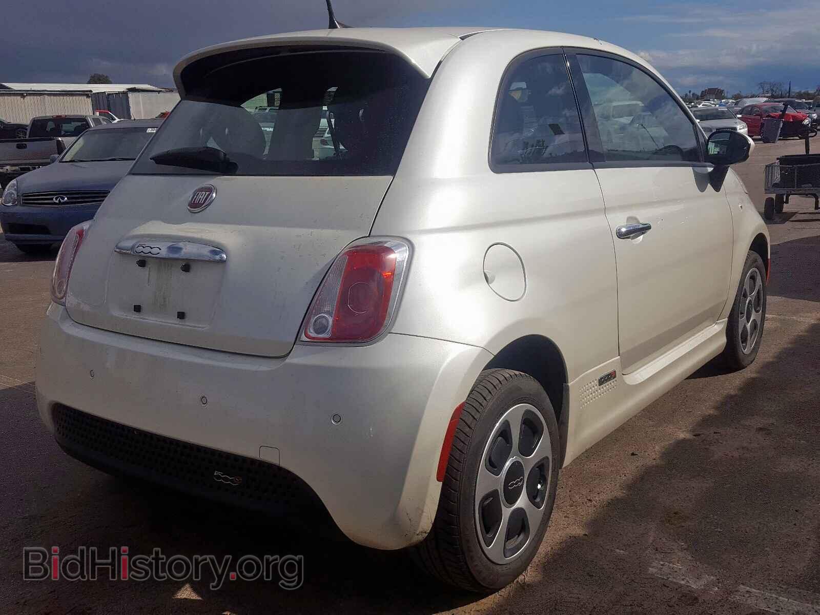 2017 FIAT 500 - VIN: 3C3CFFGE3HT605956 - Photo 4