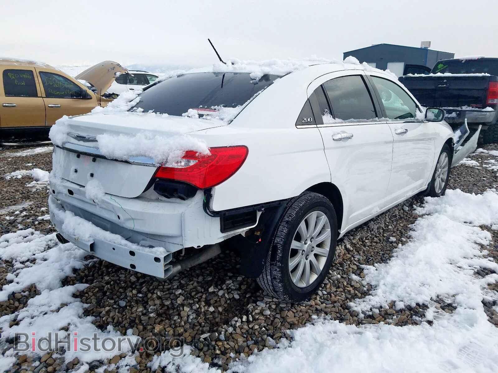 2013 CHRYSLER 200 - VIN: 1C3CCBCG8DN597582 - Photo 4
