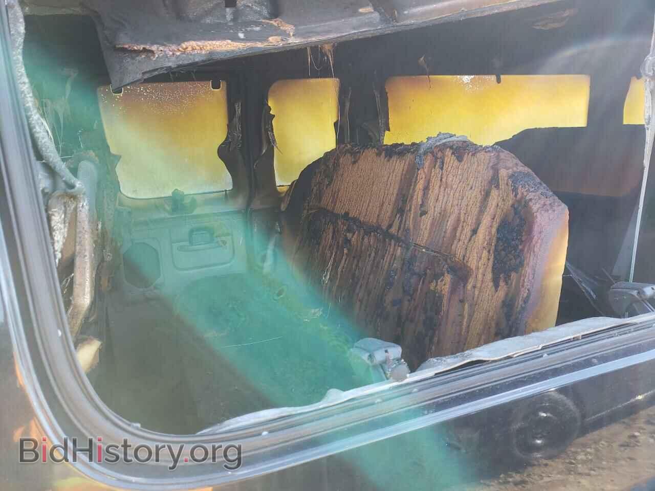 2008 FORD ECONOLINE - VIN: 1FBSS31LX8DB21706 - Photo 9