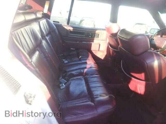 1992 CADILLAC DEVILLE - VIN: 1G6CD53B1N4220942 - Photo 6