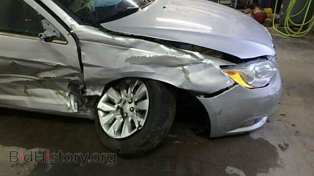2012 CHRYSLER 200 - VIN: 1C3CCBAB9CN190666 - Фото 9