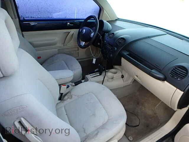 2000 VOLKSWAGEN BEETLE - VIN: 3VWCA21C6YM409799 - Фото 5