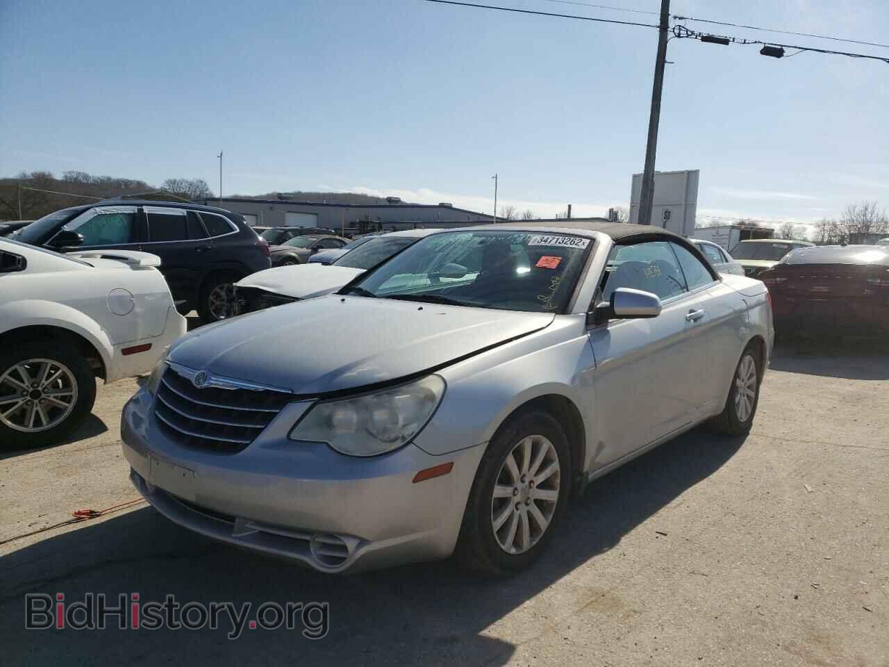 2010 CHRYSLER SEBRING - VIN: 1C3BC5ED9AN142932 - Фото 2