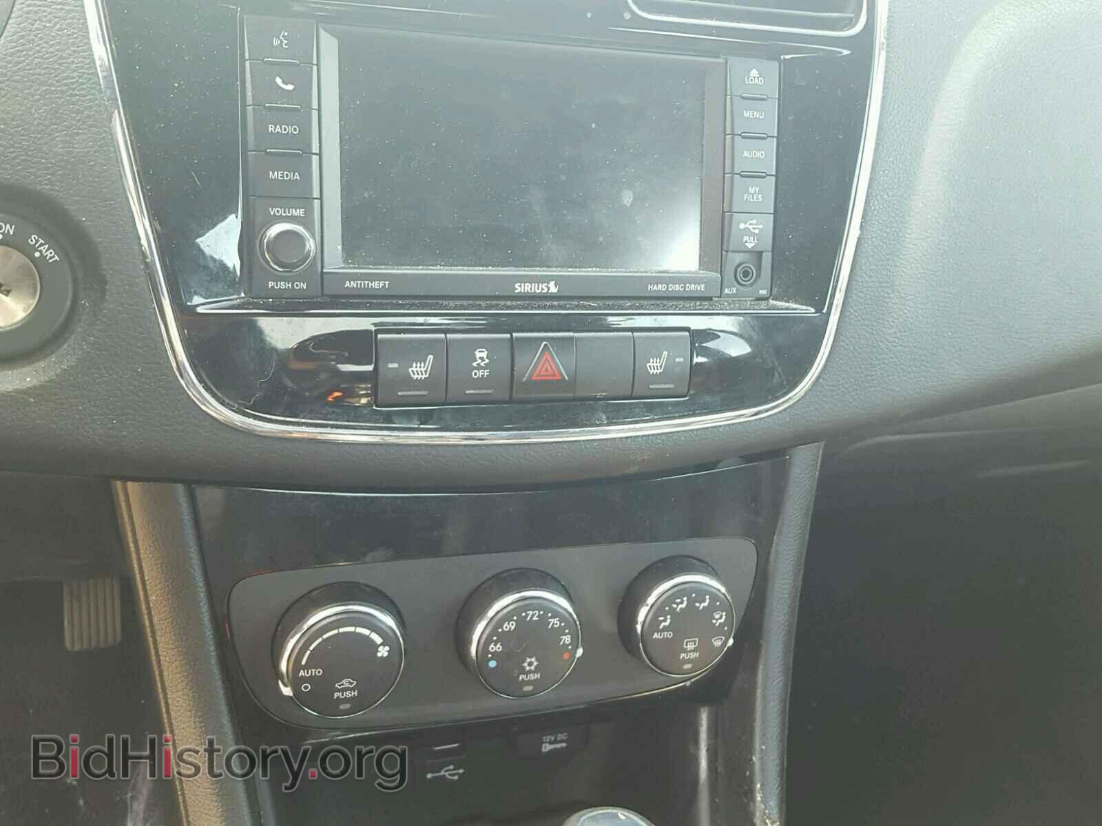 2012 CHRYSLER 200 - VIN: 1C3CCBCB0CN330083 - Фото 9