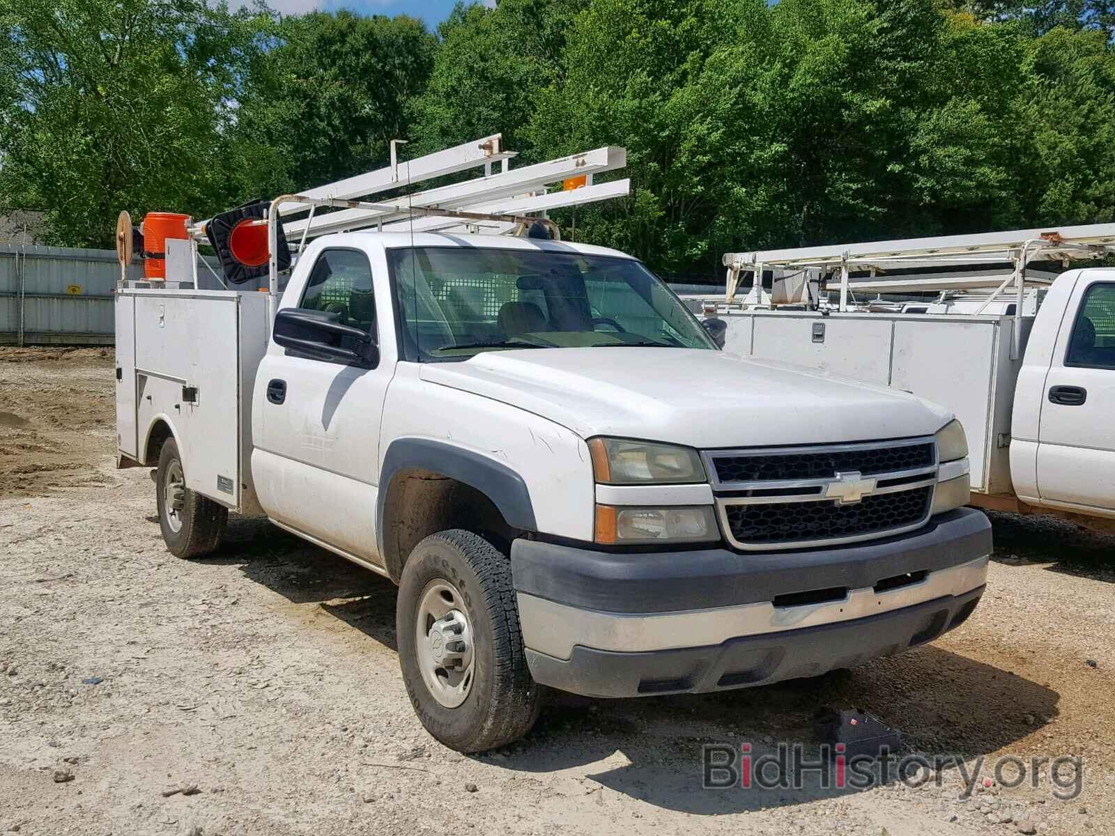 Photo 1GBHC24U56E128463 - CHEVROLET SILVERADO 2006