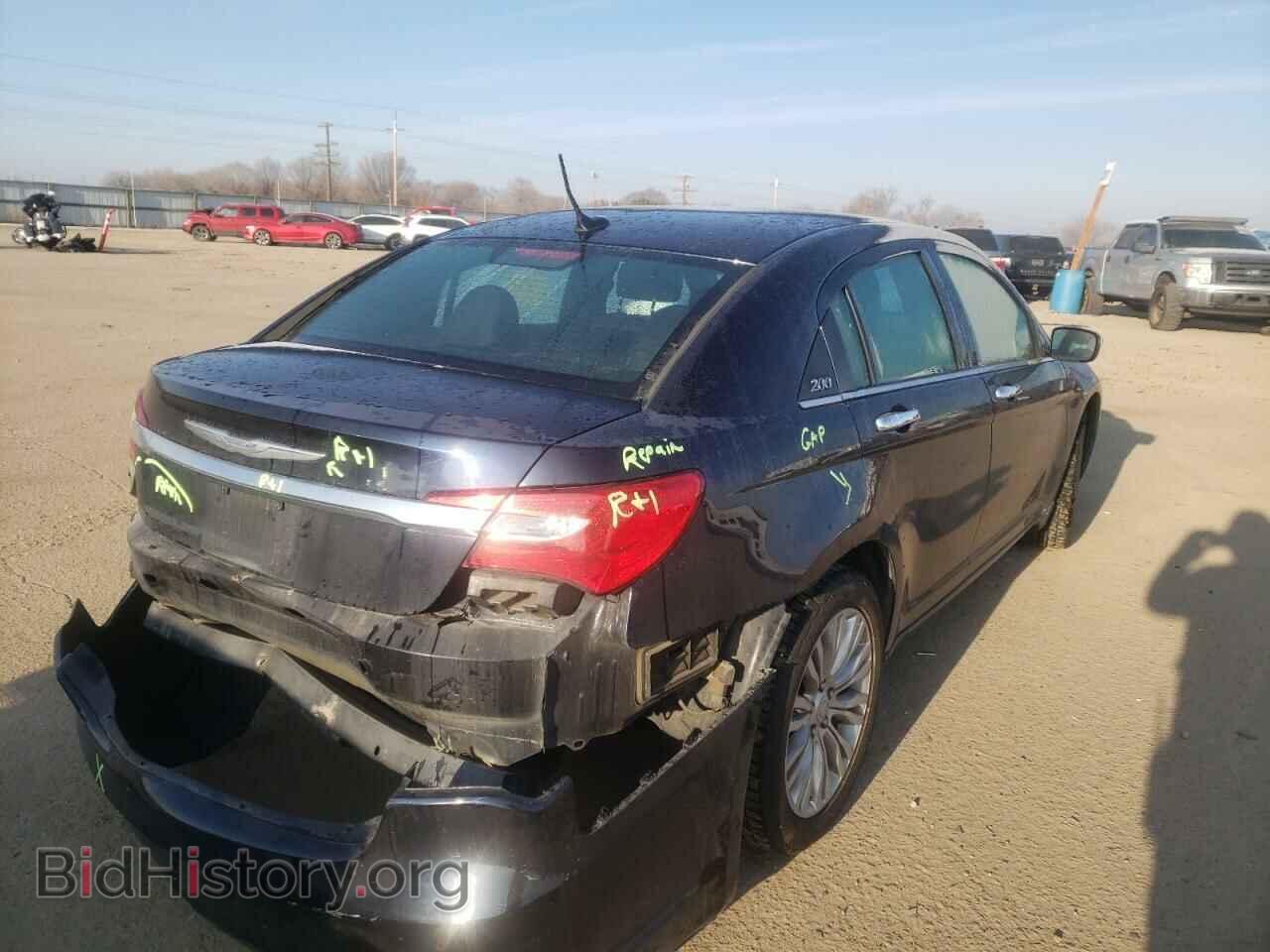 2012 CHRYSLER 200 - VIN: 1C3CCBCB5CN306331 - Фото 4