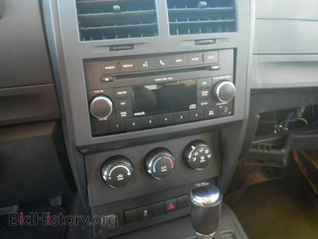 2011 DODGE NITRO - VIN: 1D4PT4GK5BW584094 - Photo 9