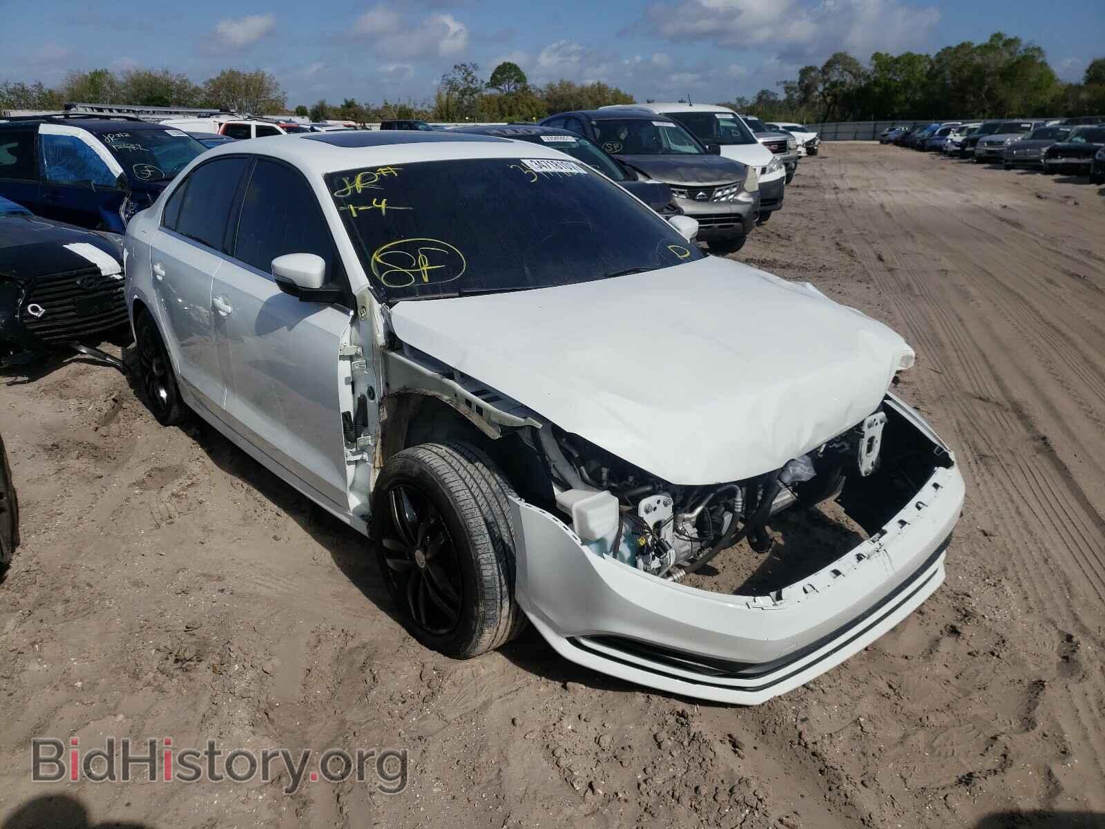 Фотография 3VWDB7AJ7HM246819 - VOLKSWAGEN JETTA 2017
