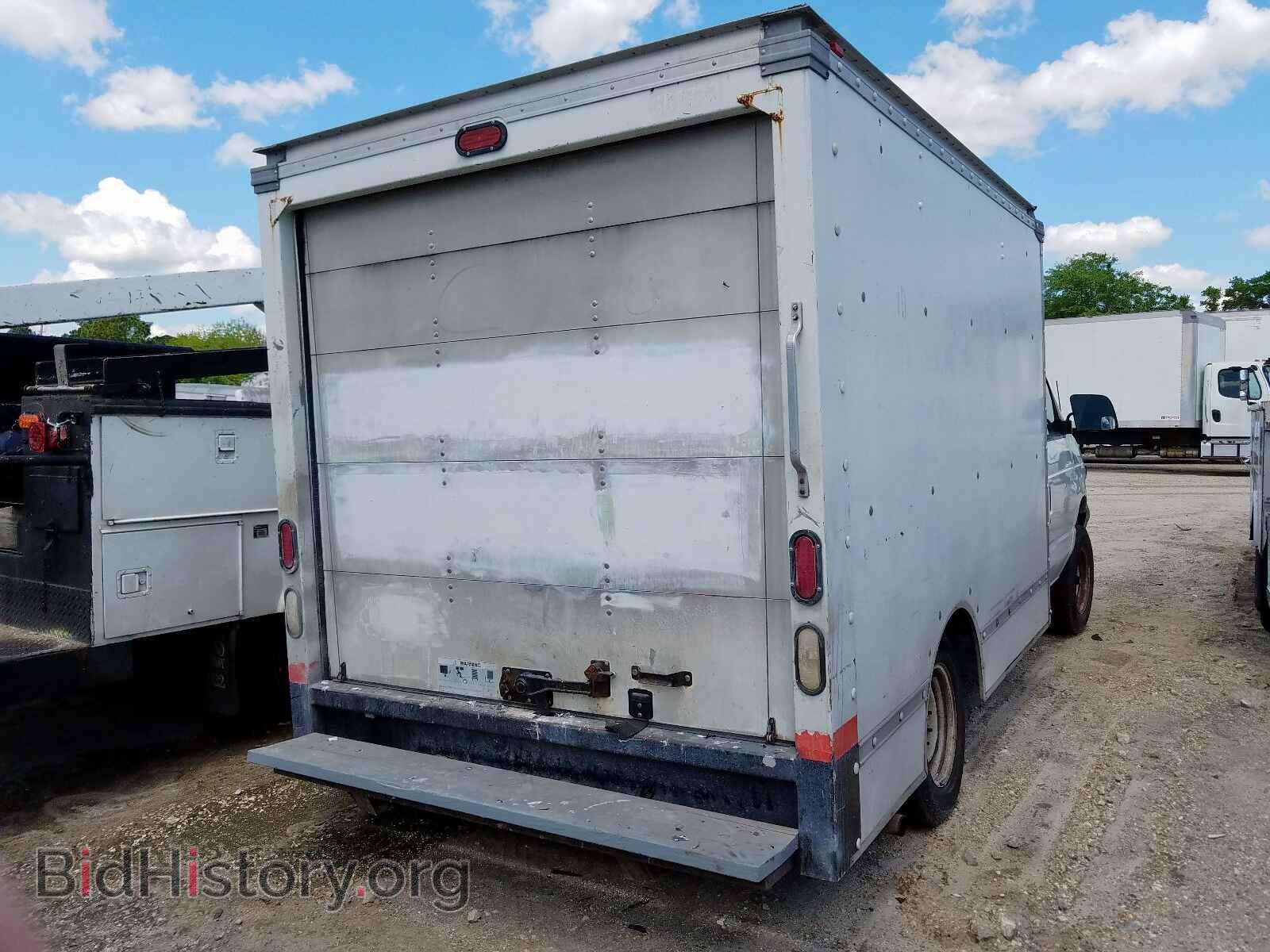 2000 FORD ECONOLINE - VIN: 1FDNE2727YHA81856 - Photo 4