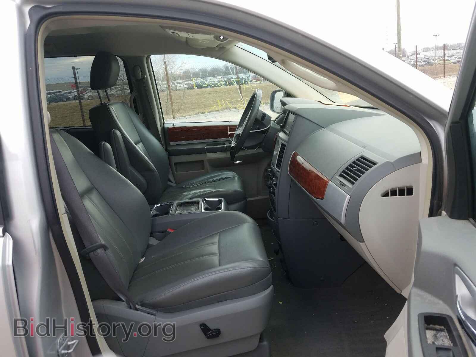 2009 CHRYSLER MINIVAN - VIN: 2A8HR54129R565595 - Фото 5