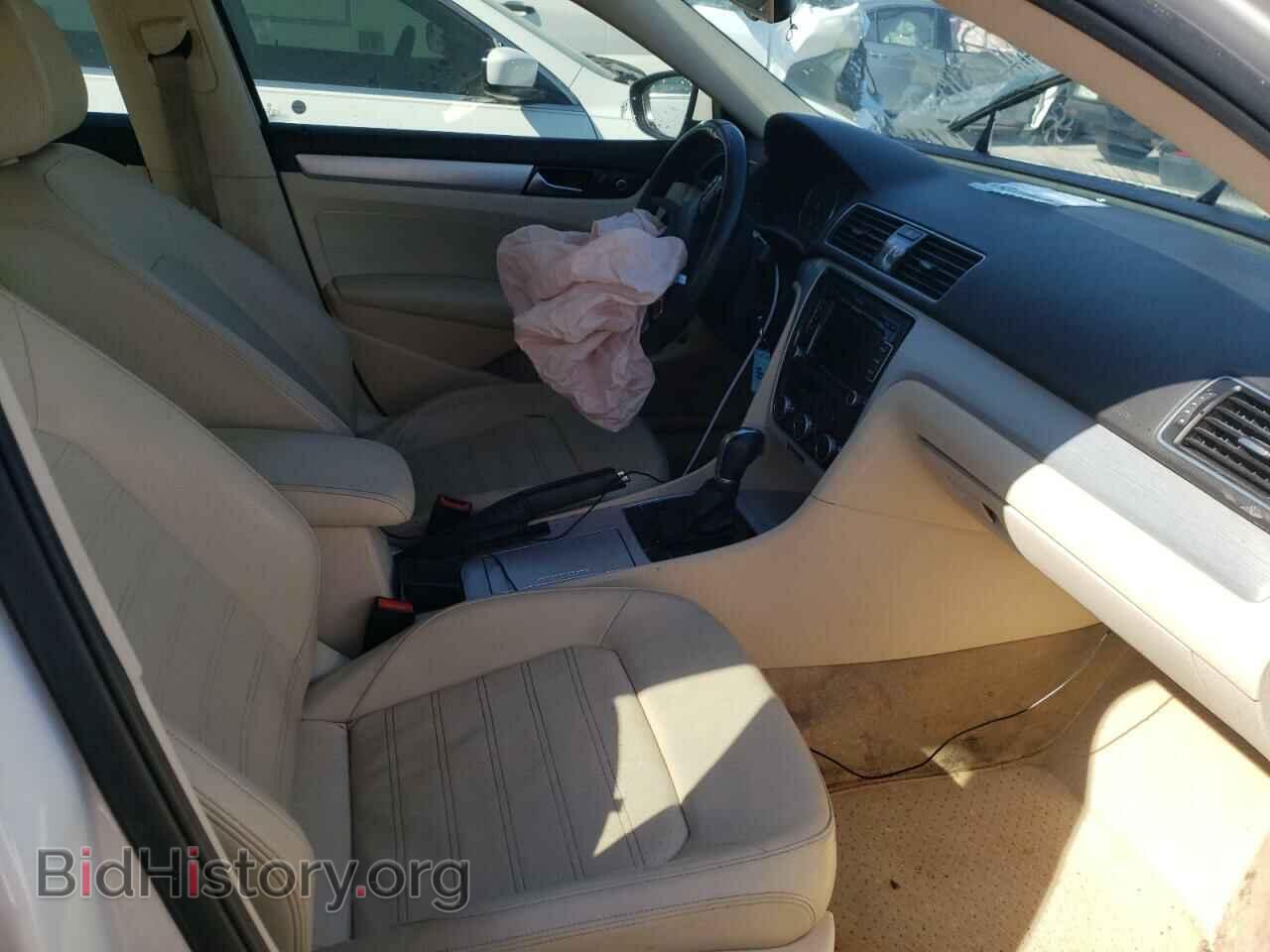 2012 VOLKSWAGEN PASSAT - VIN: 1VWBM7A34CC095208 - Фото 5