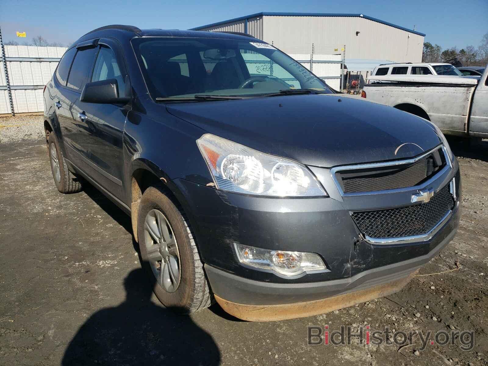 Photo 1GNKRFED2CJ276912 - CHEVROLET TRAVERSE 2012