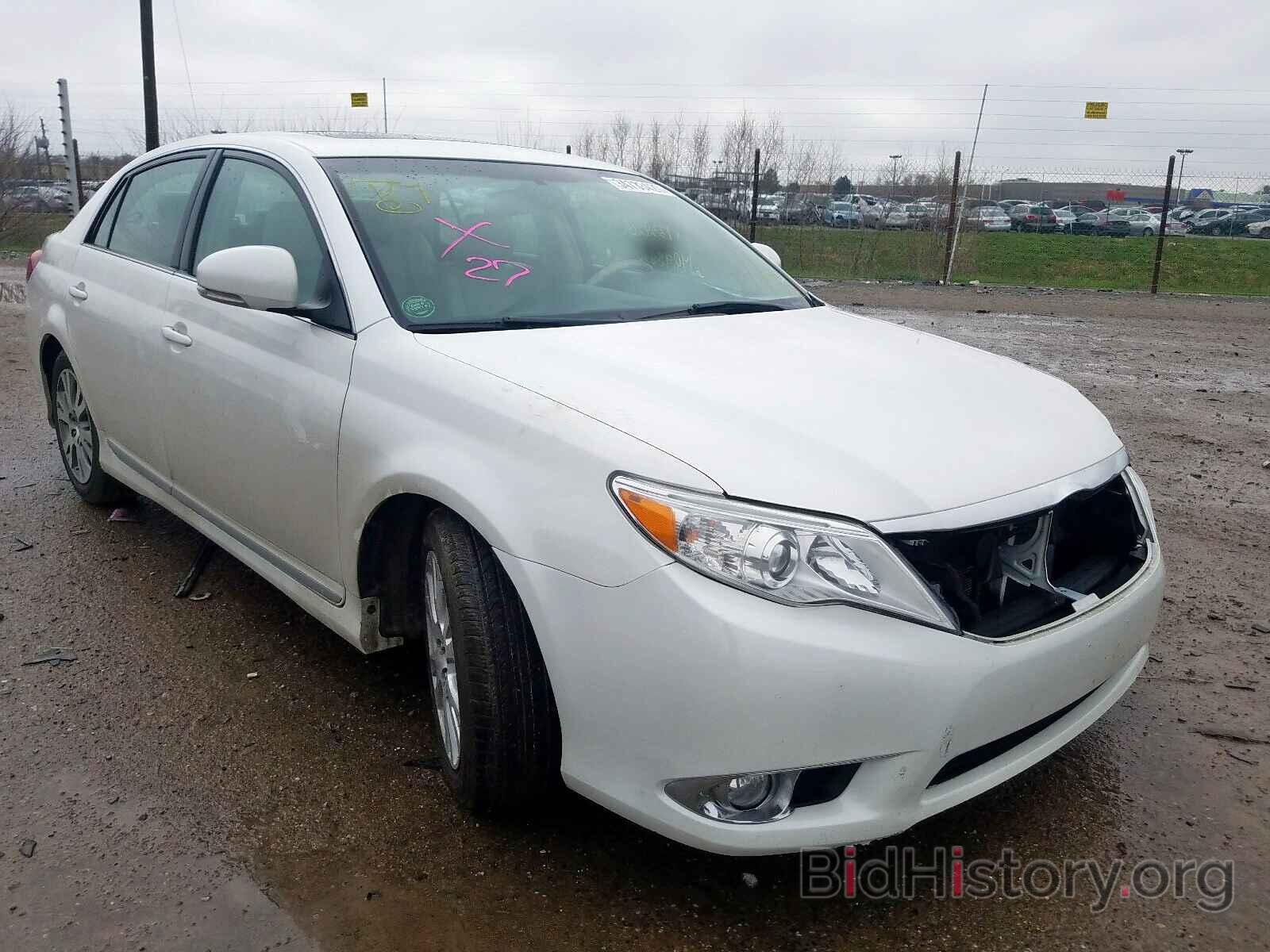 Photo 4T1BK3DB3BU404059 - TOYOTA AVALON 2011