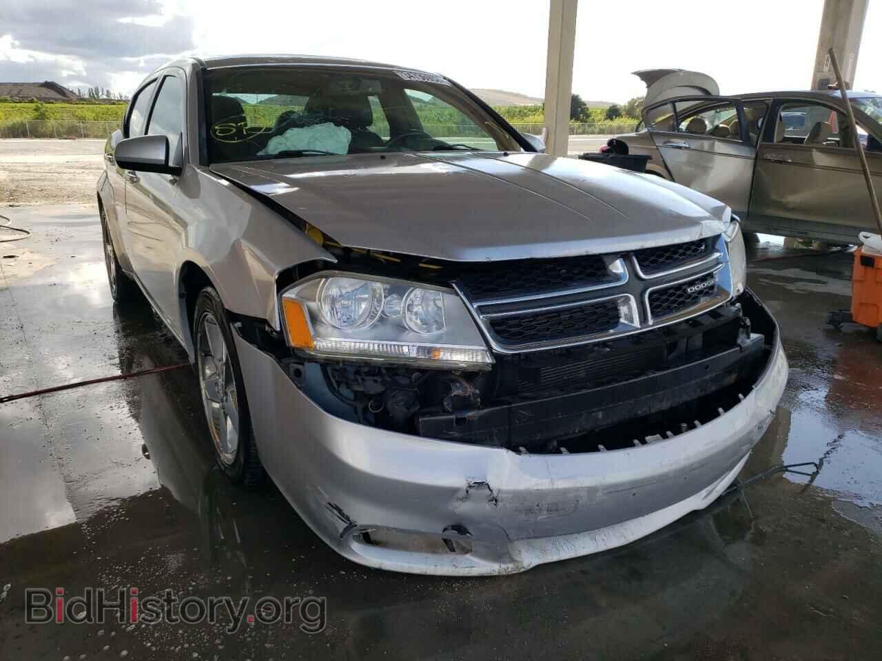 Photo 1B3BD2FB2BN587164 - DODGE AVENGER 2011