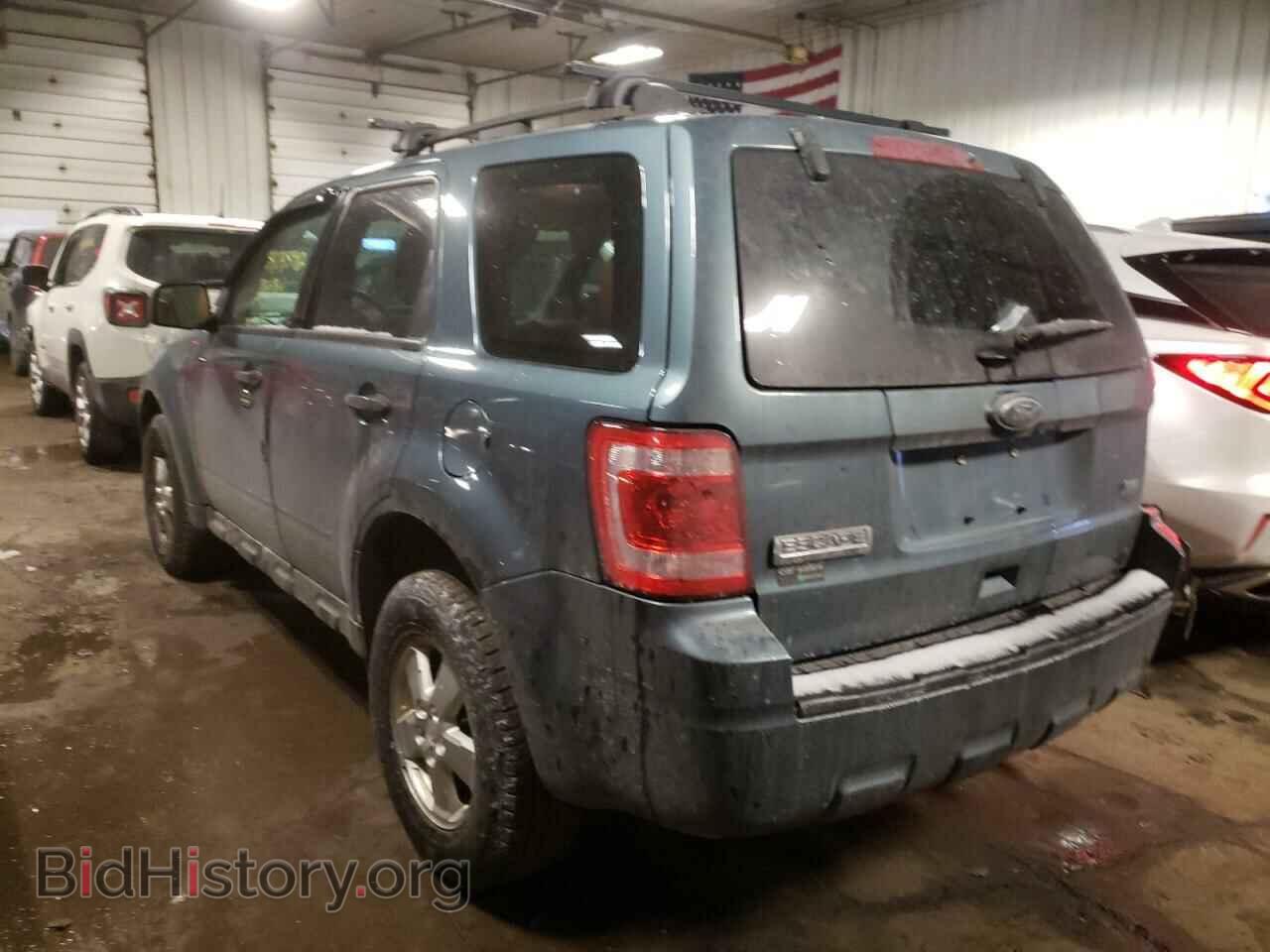 2011 FORD ESCAPE - VIN: 1FMCU0DG3BKB33735 - Фото 3