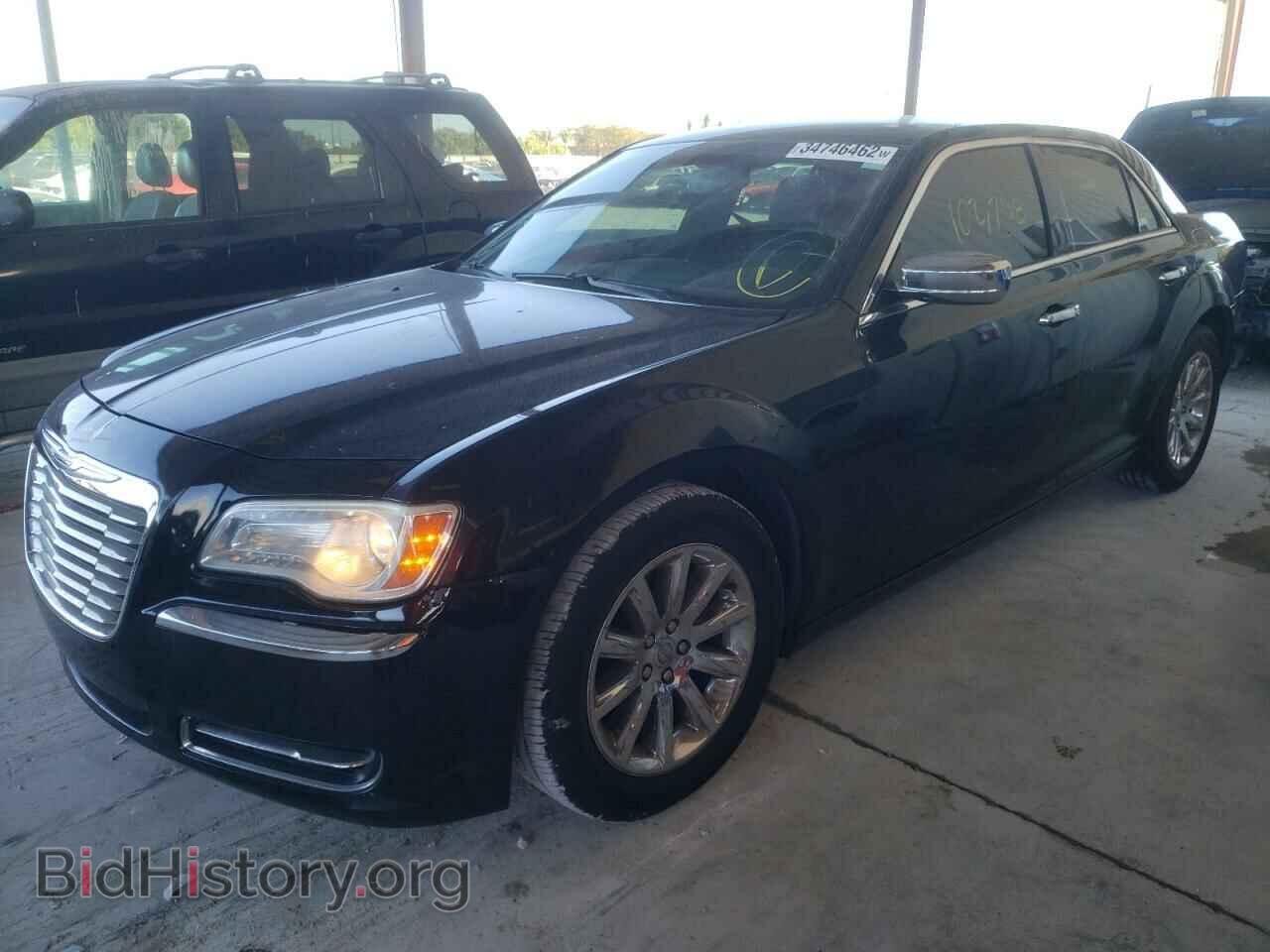 2012 CHRYSLER 300 - VIN: 2C3CCACG3CH192523 - Фото 2
