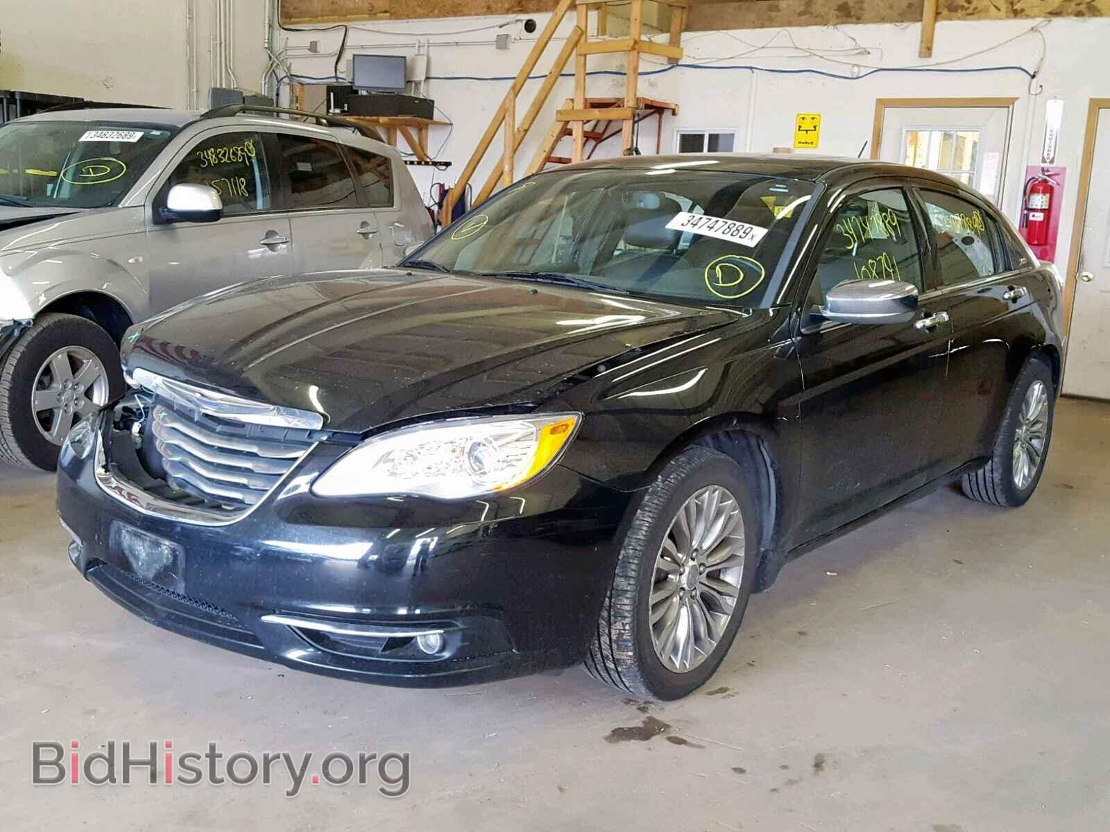 2012 CHRYSLER 200 - VIN: 1C3CCBCGXCN304943 - Фото 2
