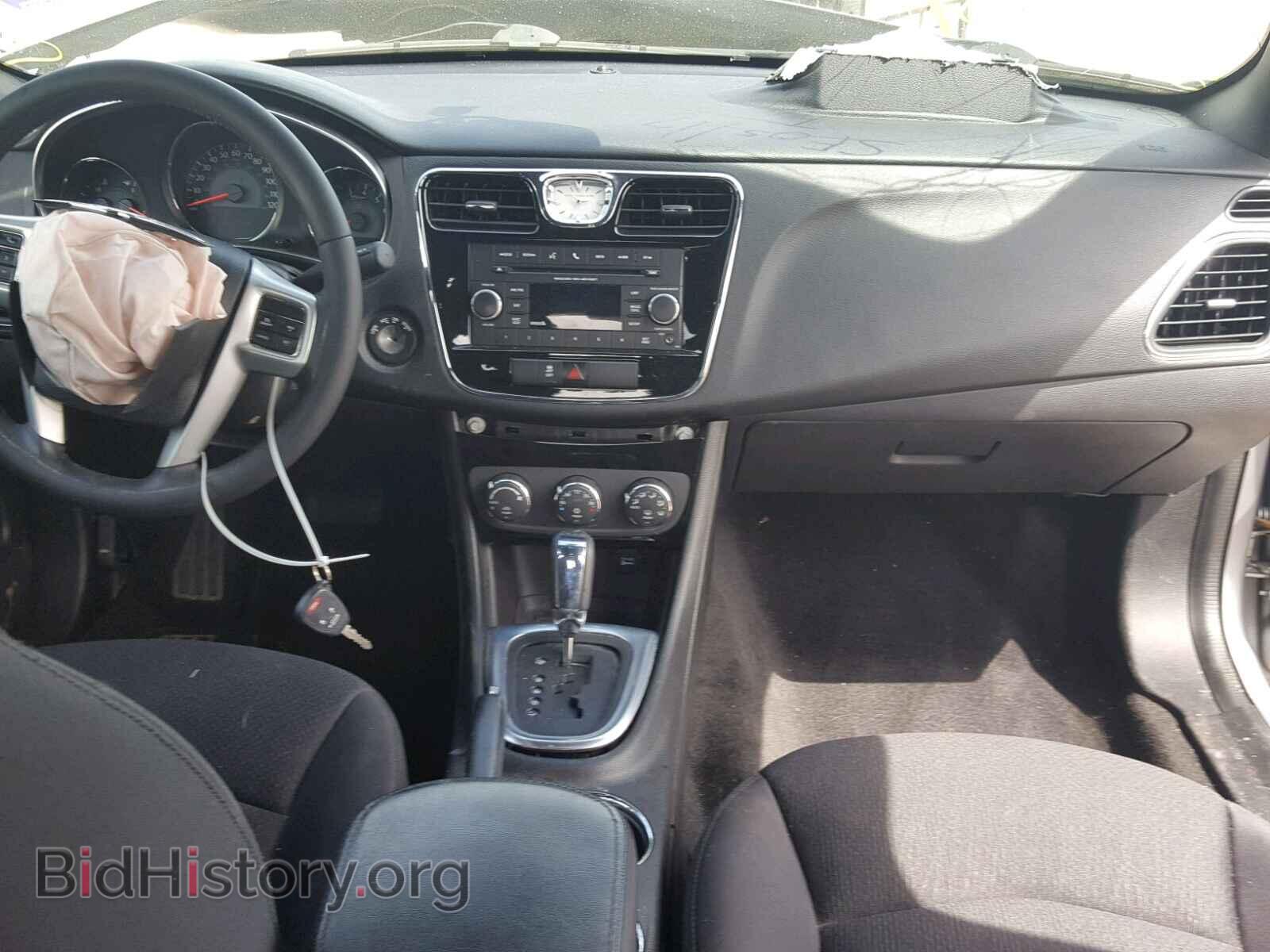 2013 CHRYSLER 200 - VIN: 1C3CCBBG0DN718168 - Фото 9