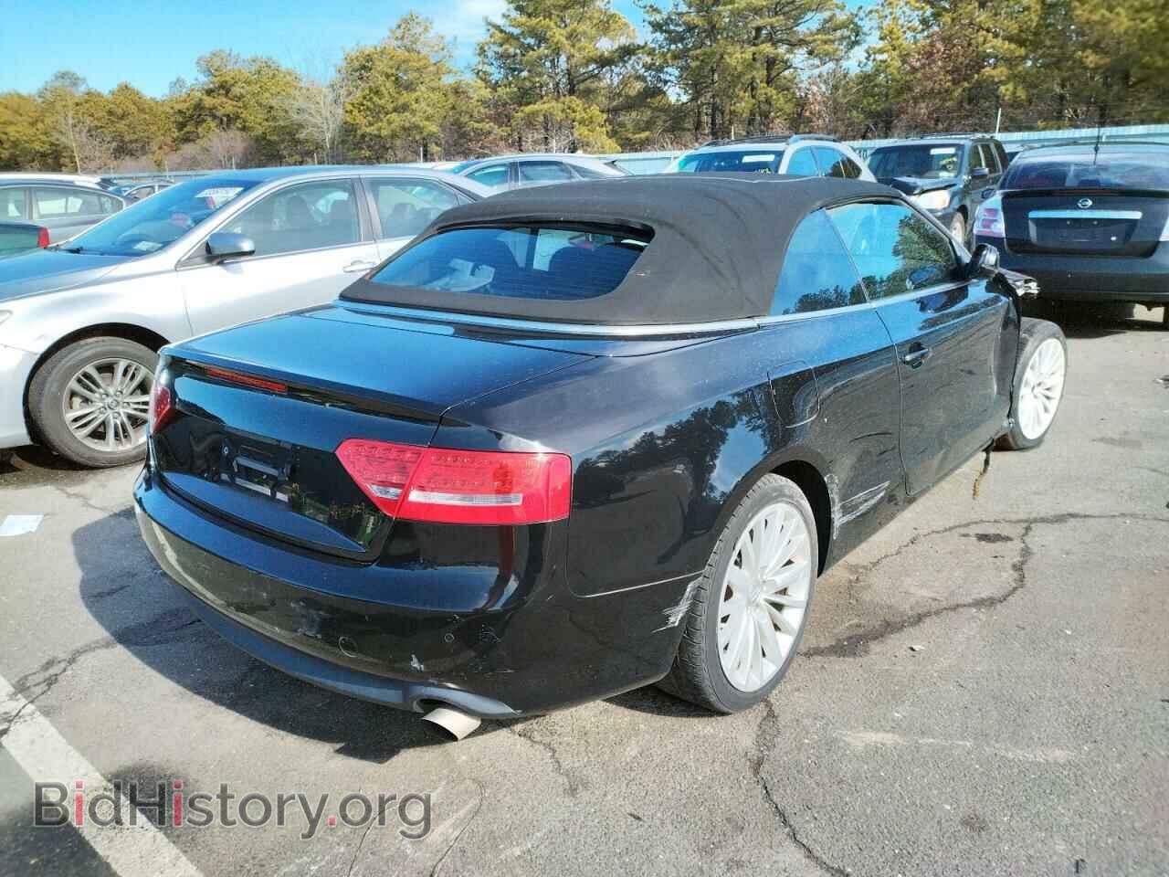 2011 AUDI A5 - VIN: WAULFAFHXBN009175 - Photo 4